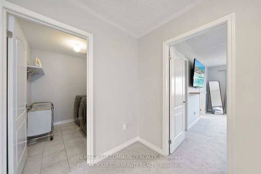 14, Faust, Kleinburg, Vaughan