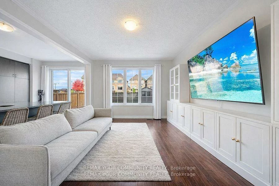 14, Faust, Kleinburg, Vaughan