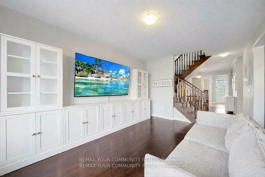 14, Faust, Kleinburg, Vaughan