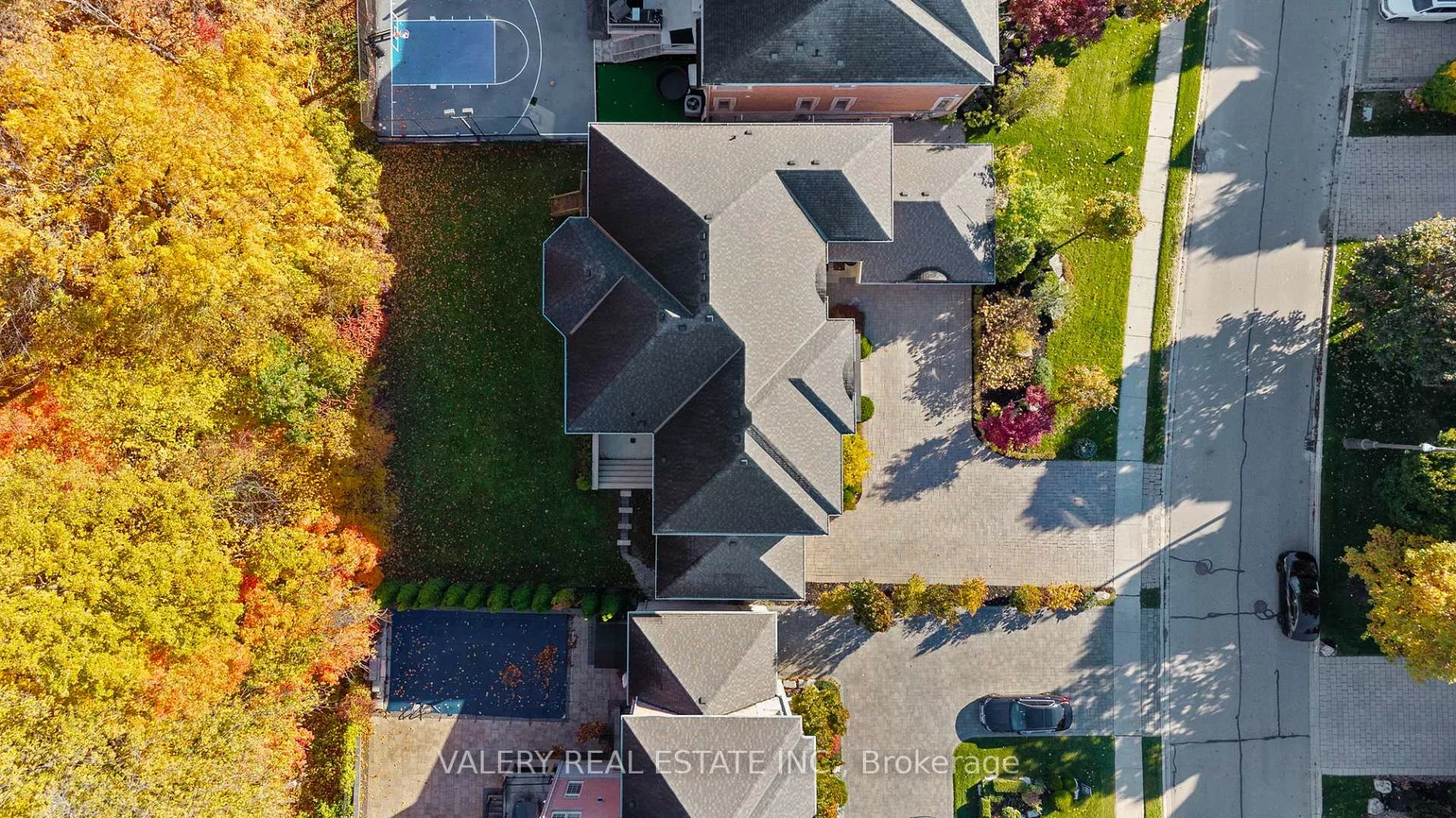 211, Grand Vellore, Vellore Village, Vaughan