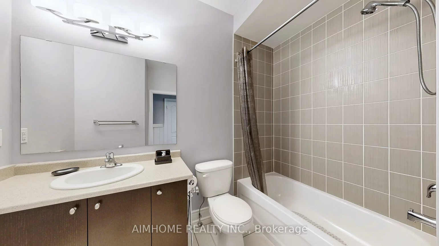 18, Bristlewood, Patterson, Vaughan