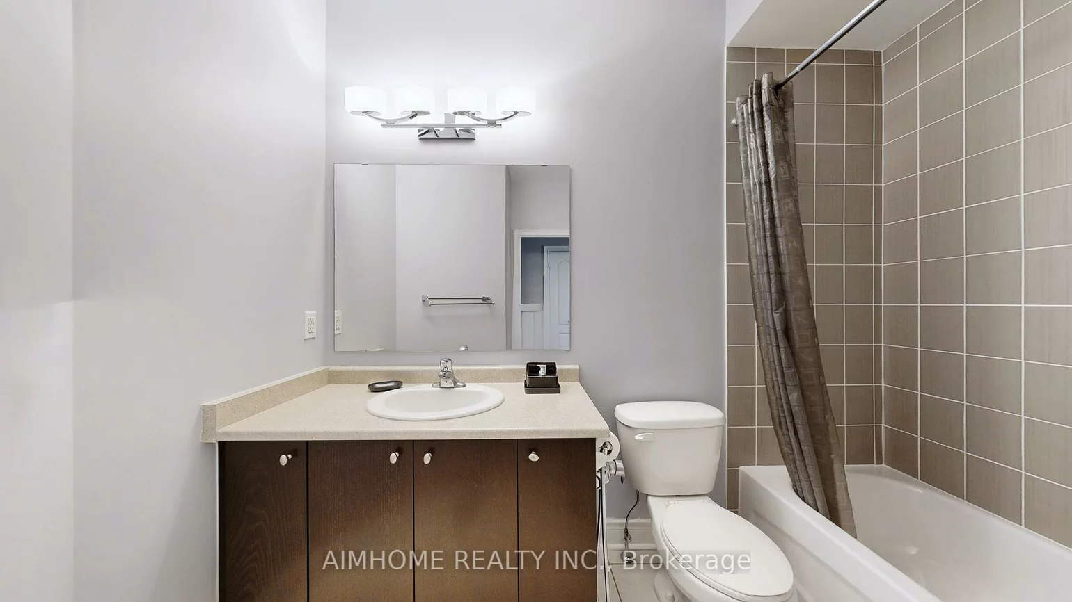 18, Bristlewood, Patterson, Vaughan