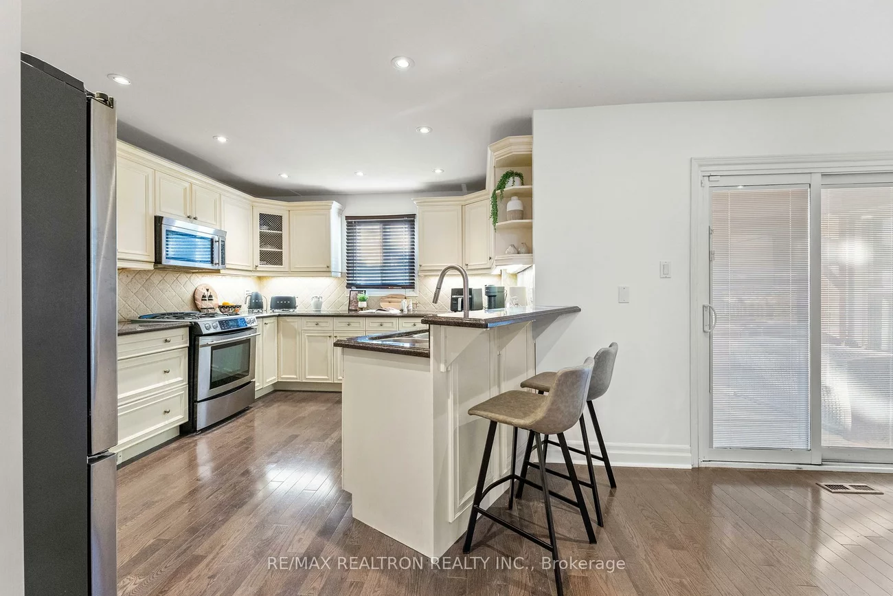 271, Rose Green, Uplands, Vaughan