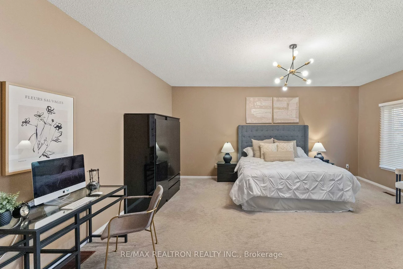 271, Rose Green, Uplands, Vaughan