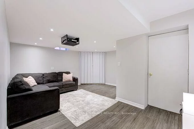 49, Humber Forest, Sonoma Heights, Vaughan