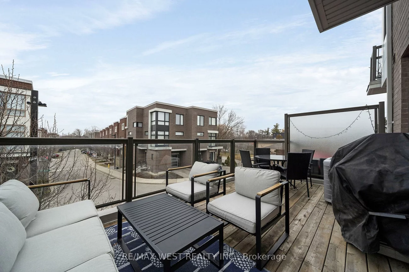8208, Pine Valley, East Woodbridge, Vaughan