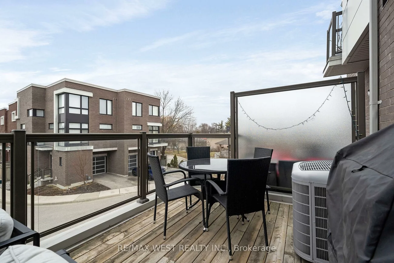 8208, Pine Valley, East Woodbridge, Vaughan
