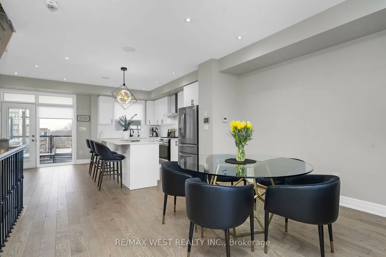 8208, Pine Valley, East Woodbridge, Vaughan