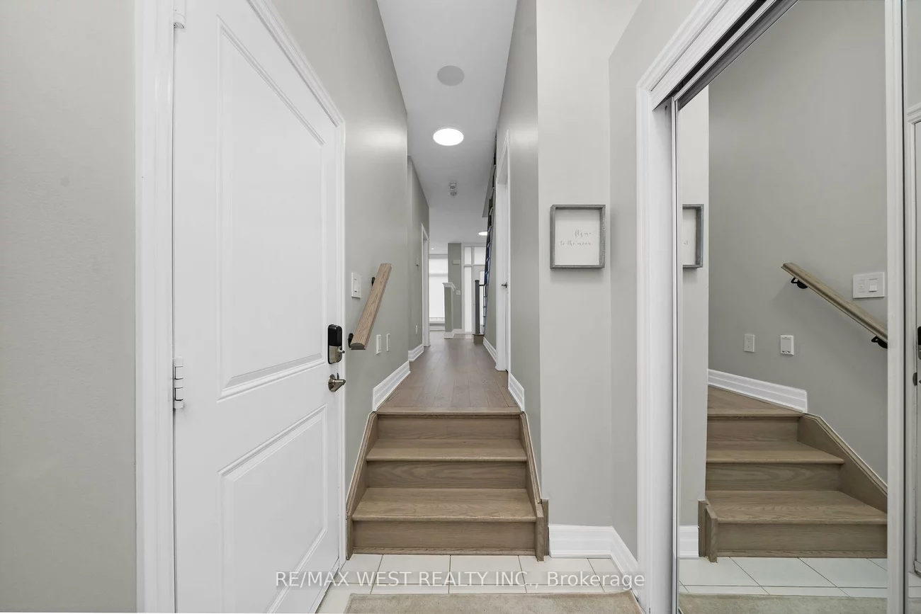 8208, Pine Valley, East Woodbridge, Vaughan