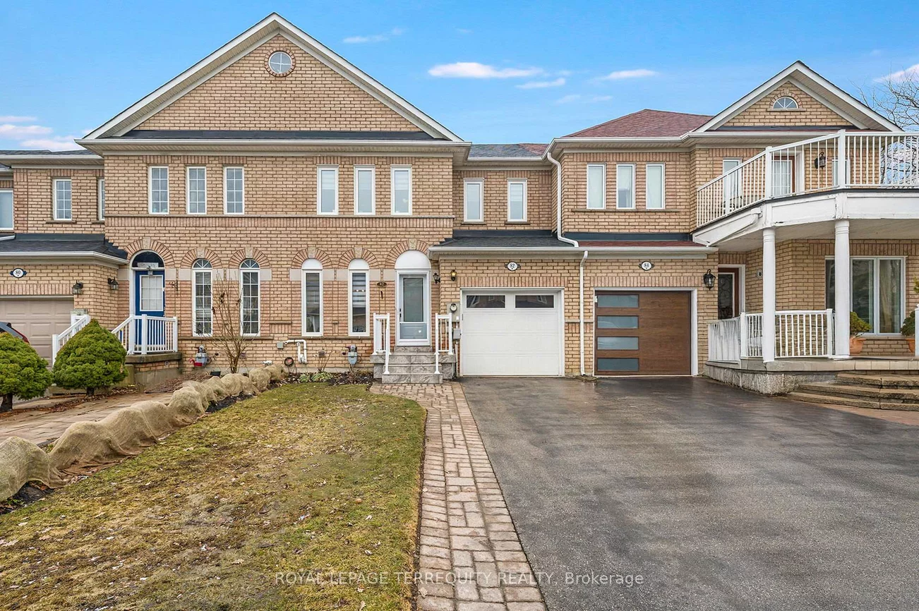 82, Timberwolf, Vellore Village, Vaughan