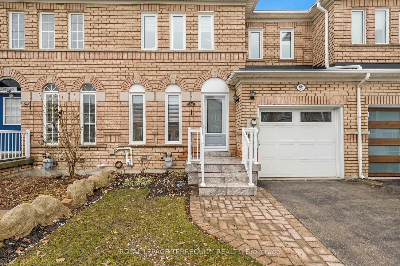 82, Timberwolf, Vellore Village, Vaughan