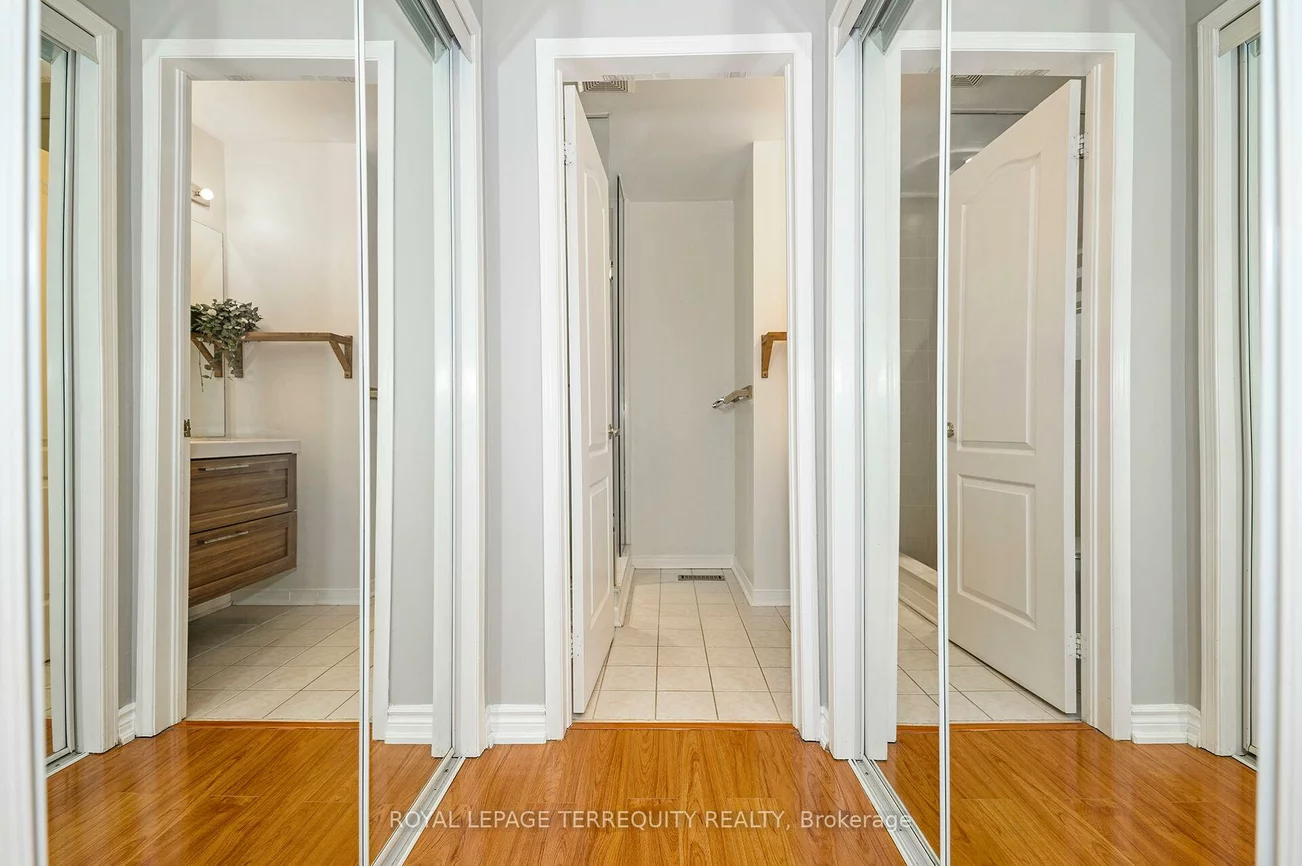 82, Timberwolf, Vellore Village, Vaughan