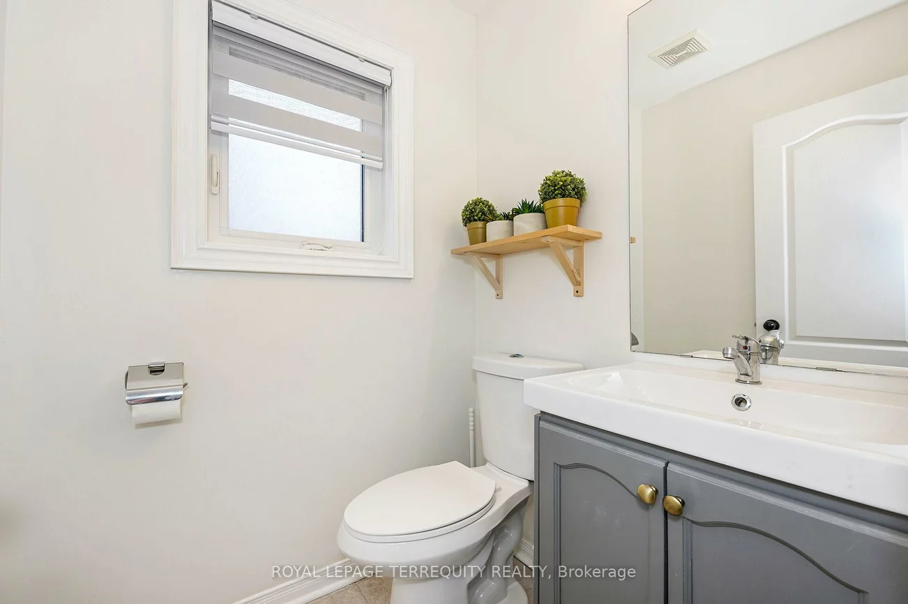 82, Timberwolf, Vellore Village, Vaughan