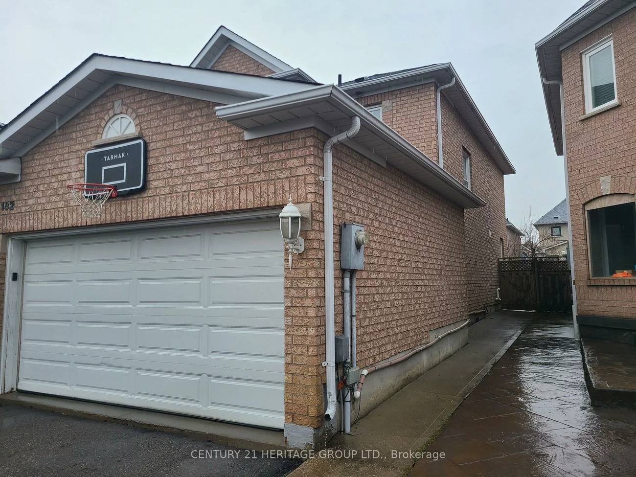 182, Elena, Maple, Vaughan