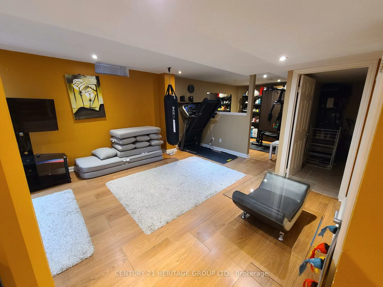 182, Elena, Maple, Vaughan