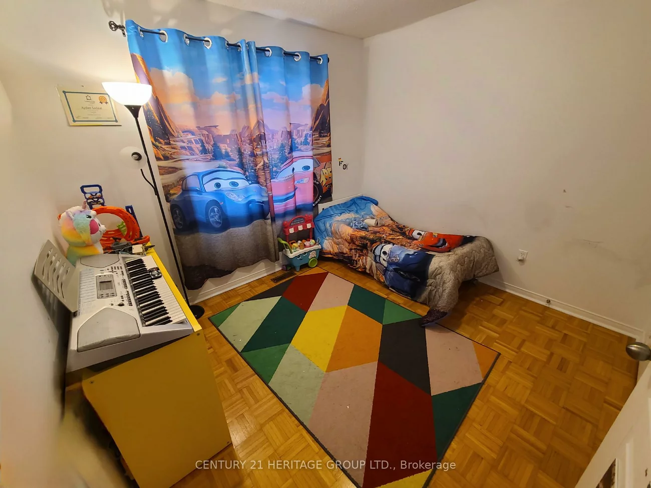 182, Elena, Maple, Vaughan