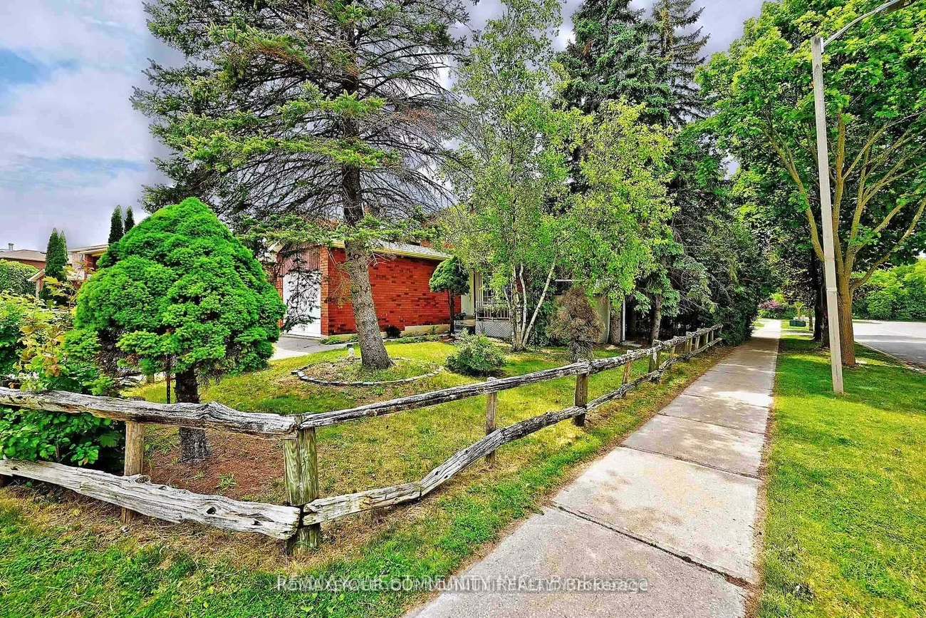 348, Brownridge, Brownridge, Vaughan