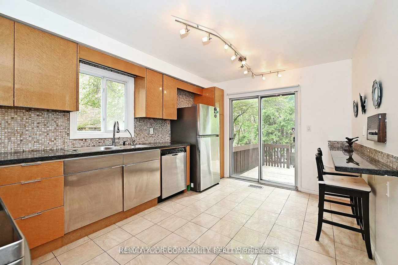 348, Brownridge, Brownridge, Vaughan