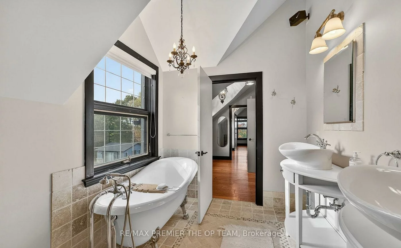 12355, Mill, Kleinburg, Vaughan