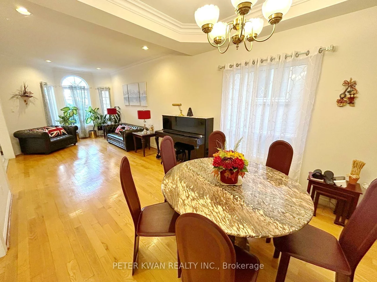 231, Pinewood, Crestwood-Springfarm-Yorkhill, Vaughan