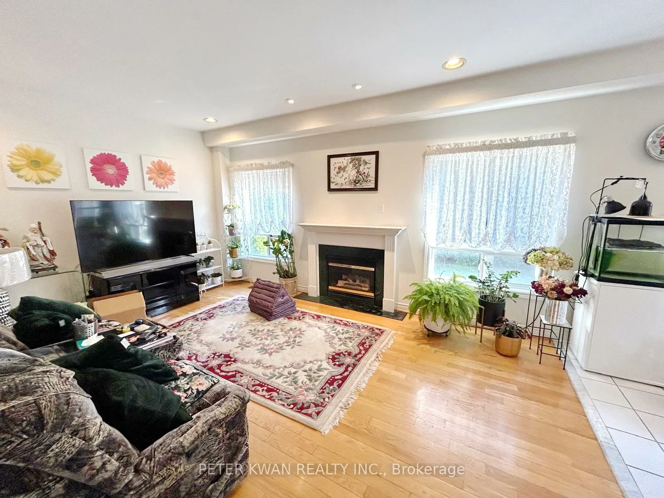 231, Pinewood, Crestwood-Springfarm-Yorkhill, Vaughan