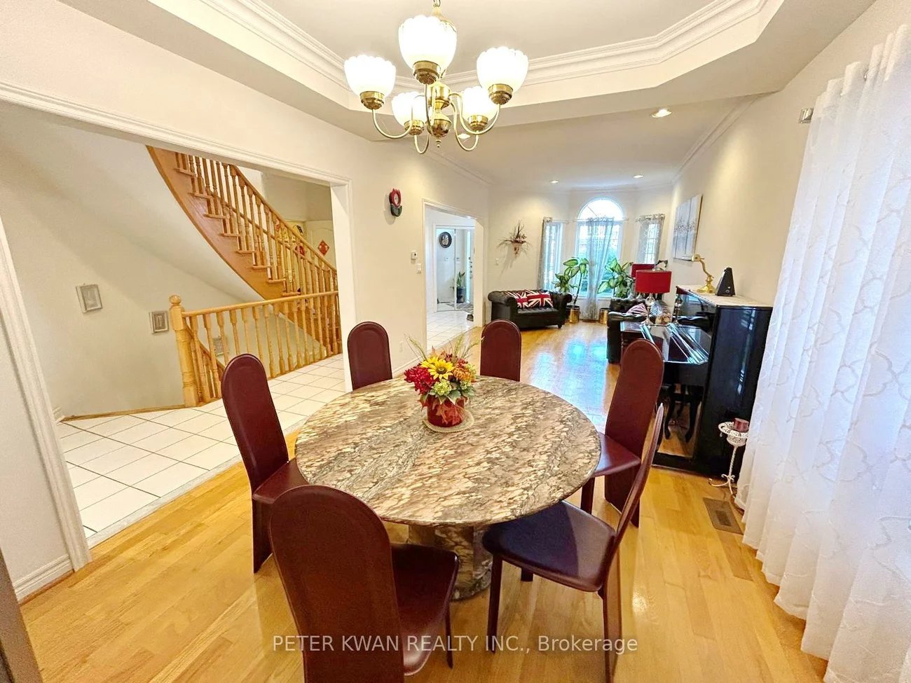 231, Pinewood, Crestwood-Springfarm-Yorkhill, Vaughan