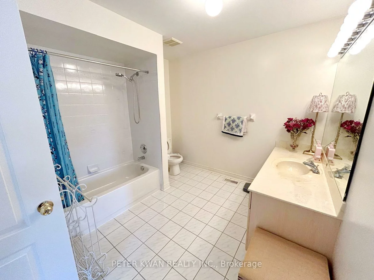 231, Pinewood, Crestwood-Springfarm-Yorkhill, Vaughan