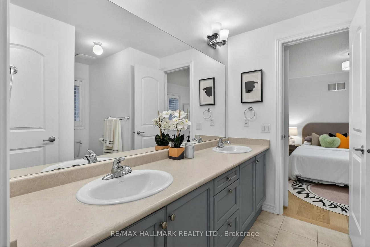 23, Wardlaw, Vellore Village, Vaughan