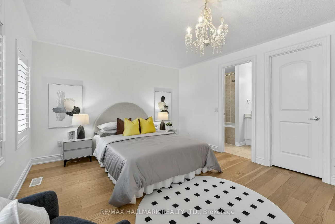 23, Wardlaw, Vellore Village, Vaughan