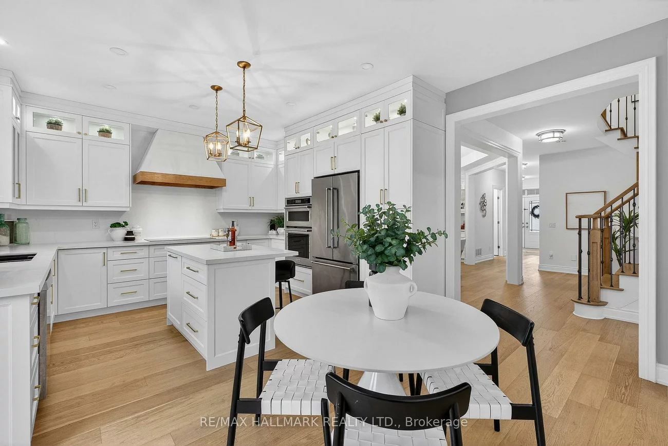 23, Wardlaw, Vellore Village, Vaughan