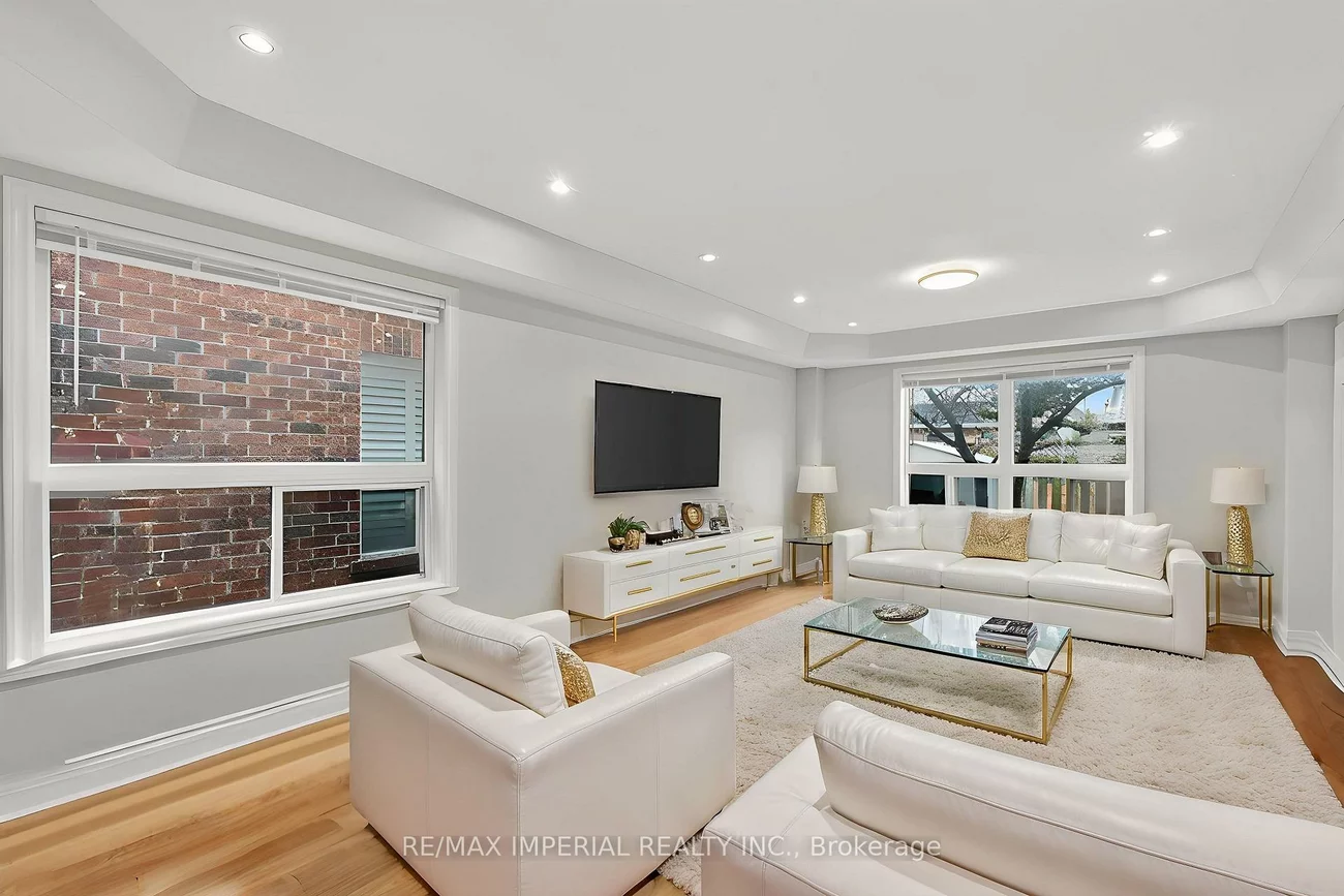 103, Ferdinand, Vellore Village, Vaughan