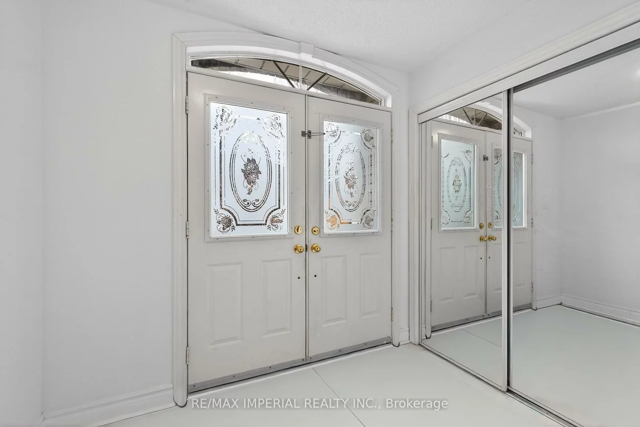 103, Ferdinand, Vellore Village, Vaughan