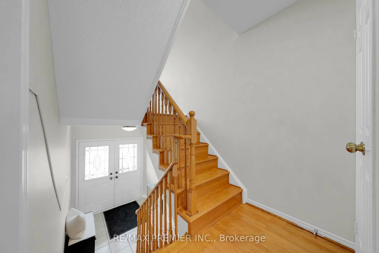 12, Yellowood, Patterson, Vaughan