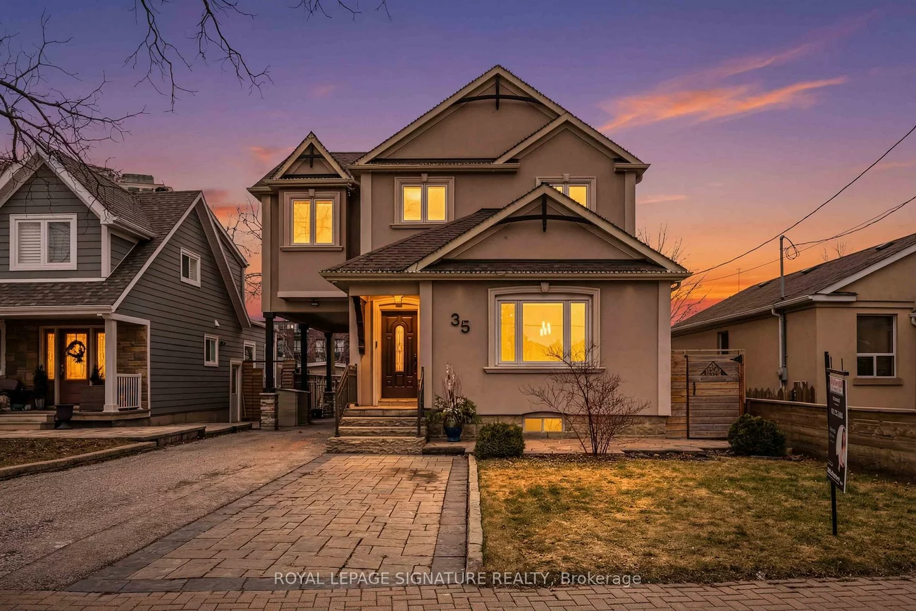 35, Rainbow, West Woodbridge, Vaughan