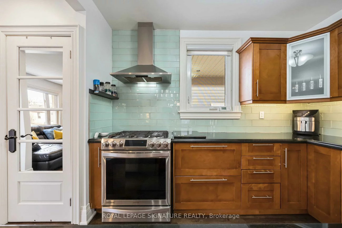 35, Rainbow, West Woodbridge, Vaughan