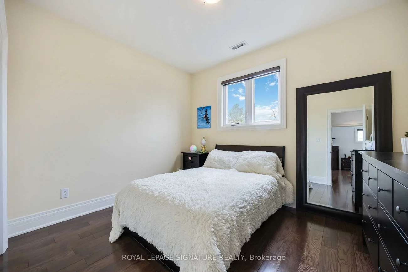 35, Rainbow, West Woodbridge, Vaughan