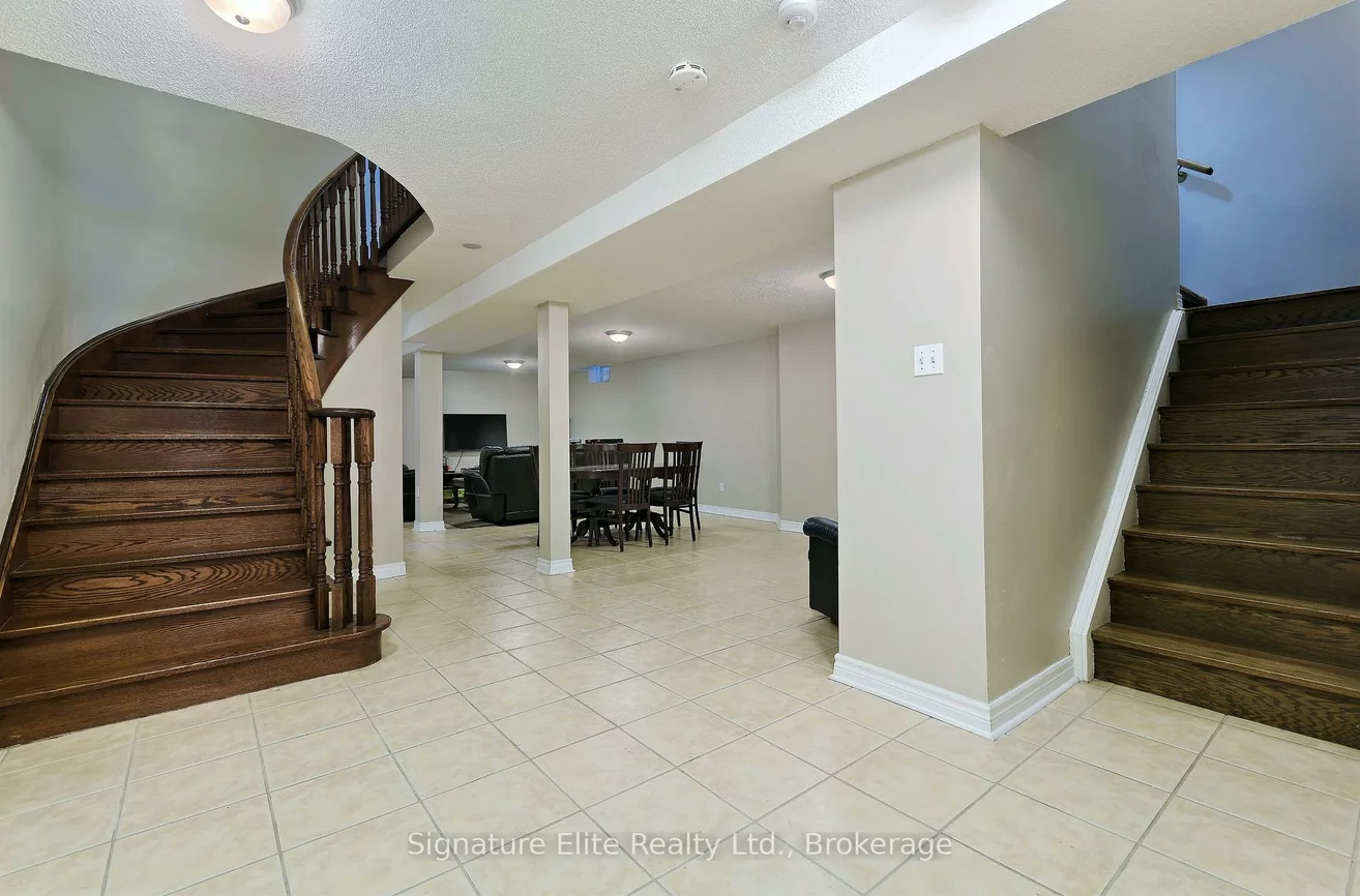 43, Brasswinds, West Woodbridge, Vaughan