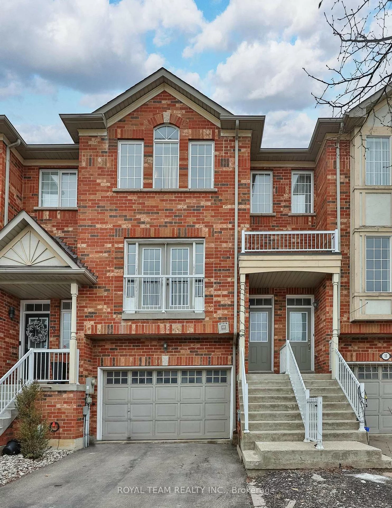 11, Jarrett, Vellore Village, Vaughan