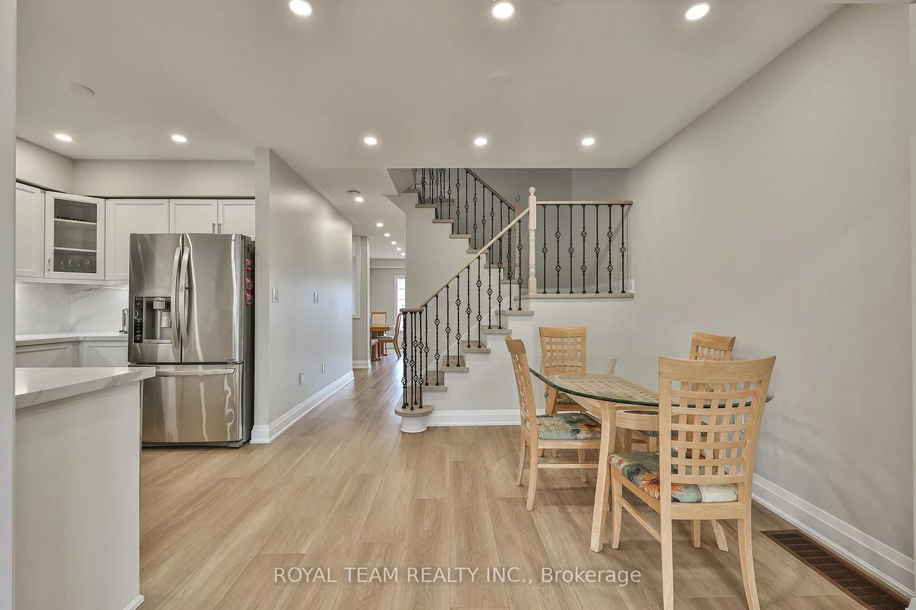 11, Jarrett, Vellore Village, Vaughan