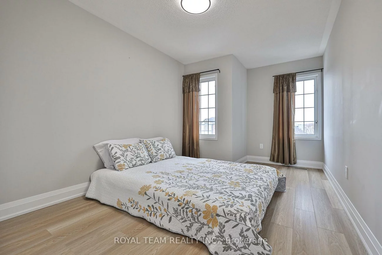 11, Jarrett, Vellore Village, Vaughan