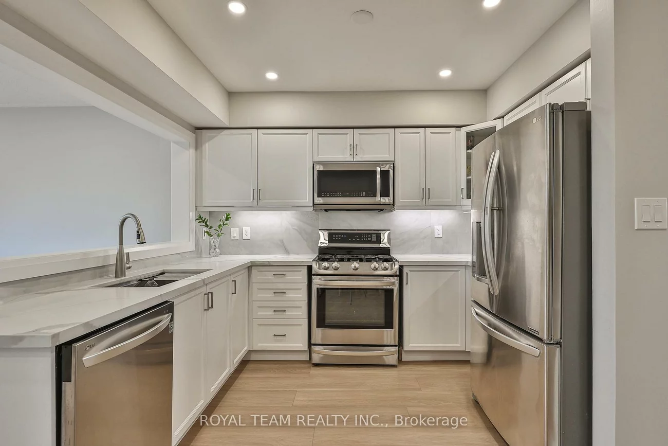 11, Jarrett, Vellore Village, Vaughan