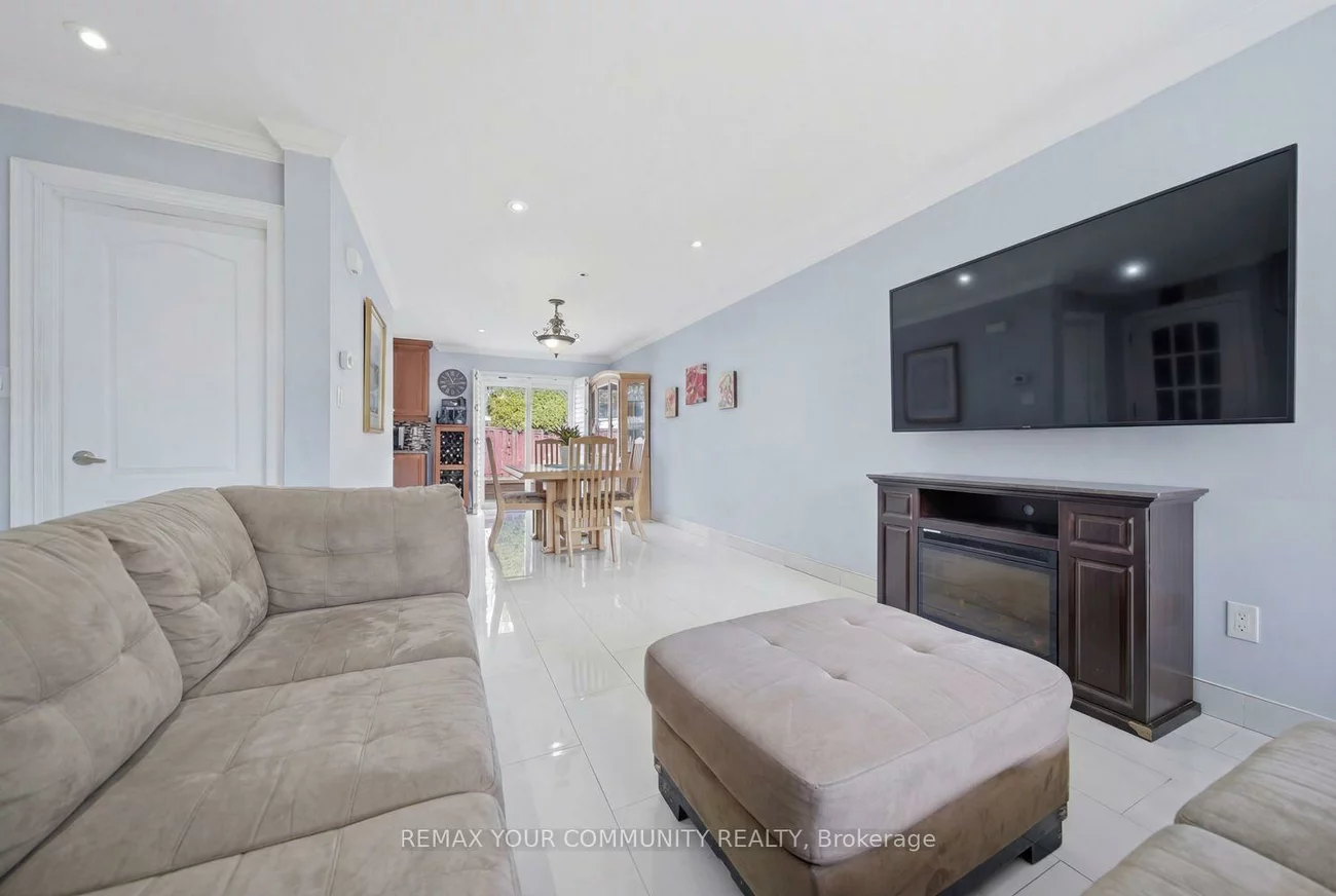 130, Andrea, East Woodbridge, Vaughan