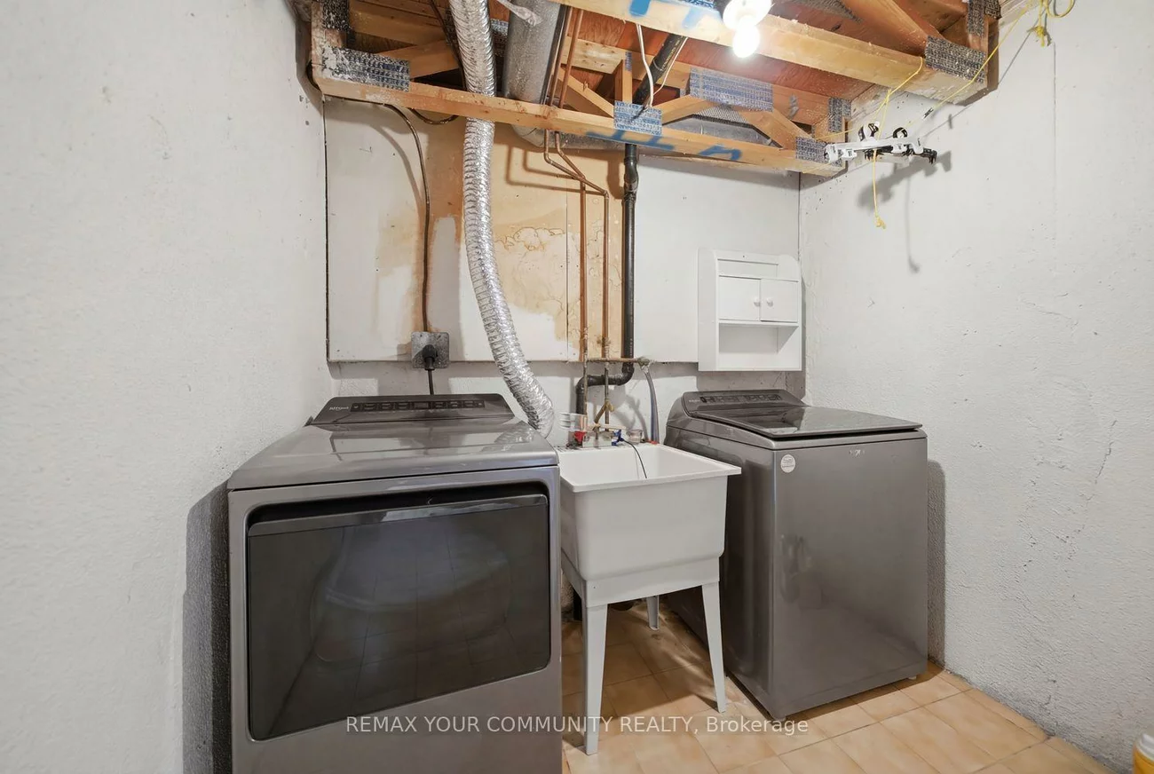 130, Andrea, East Woodbridge, Vaughan