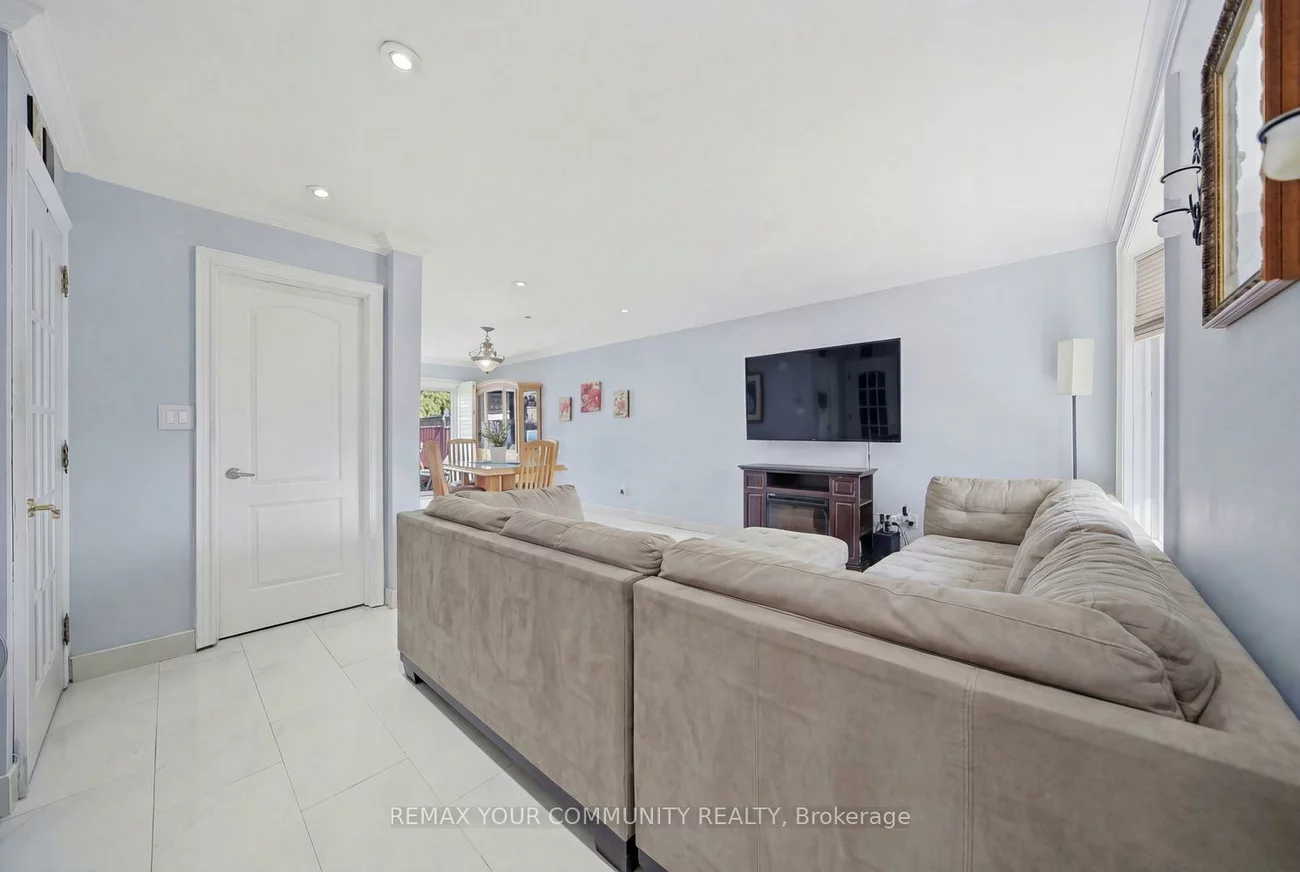 130, Andrea, East Woodbridge, Vaughan