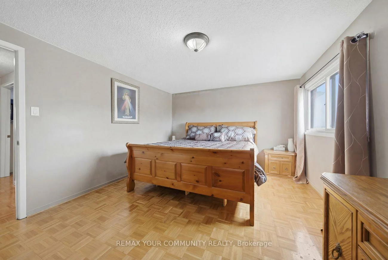 130, Andrea, East Woodbridge, Vaughan