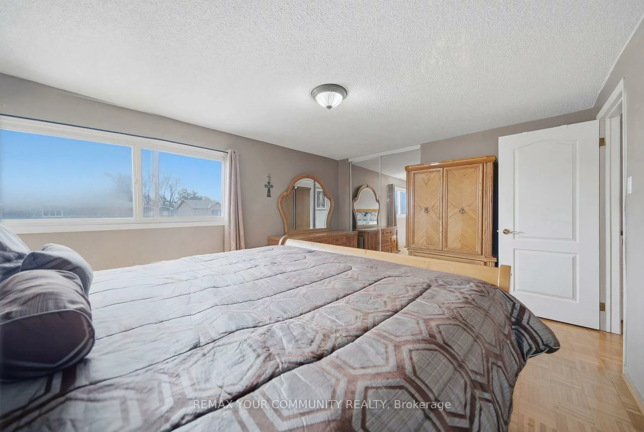 130, Andrea, East Woodbridge, Vaughan