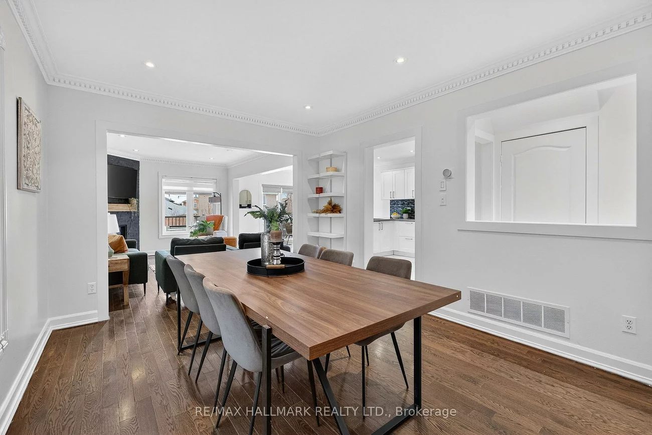 33, Topaz, Maple, Vaughan