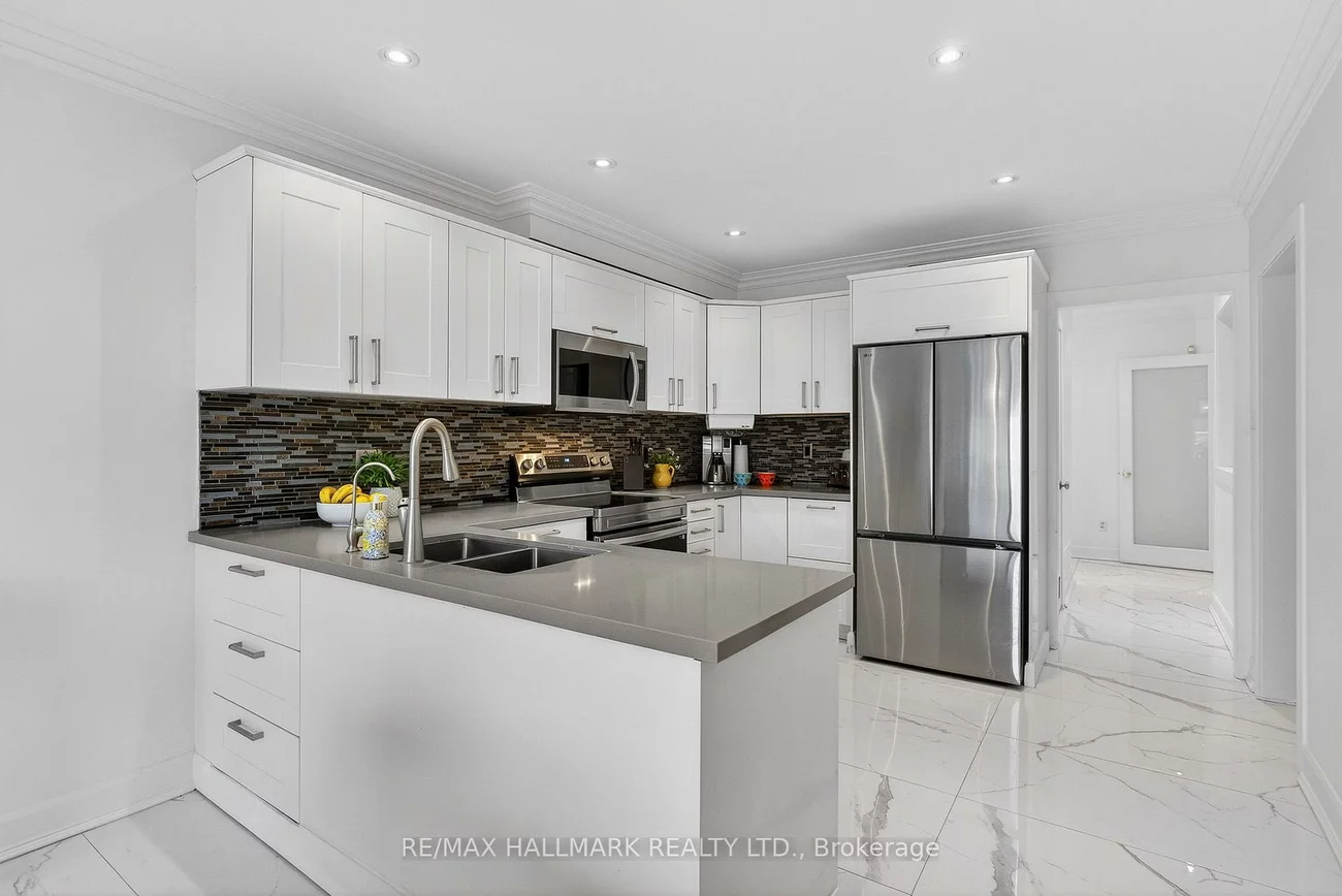 33, Topaz, Maple, Vaughan