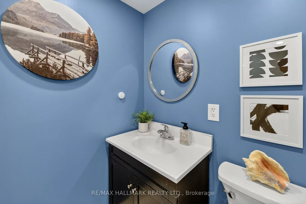 33, Topaz, Maple, Vaughan