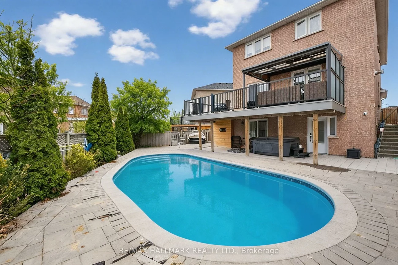 33, Topaz, Maple, Vaughan